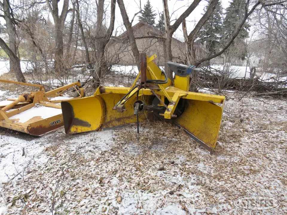 Erskine 828 3 Pt. Snowblower