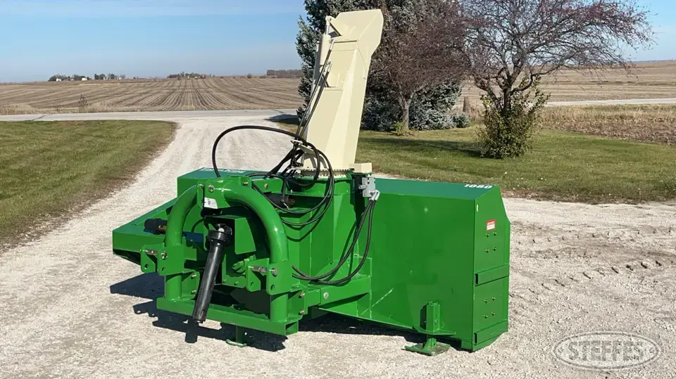 Buhler Farm King 1080 3 Pt. Snowblower