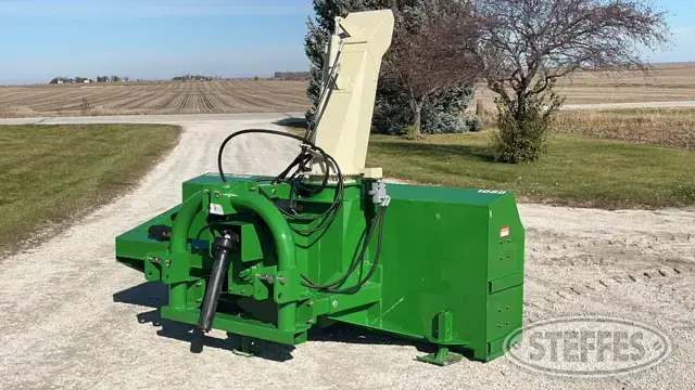 Buhler Farm King 1080