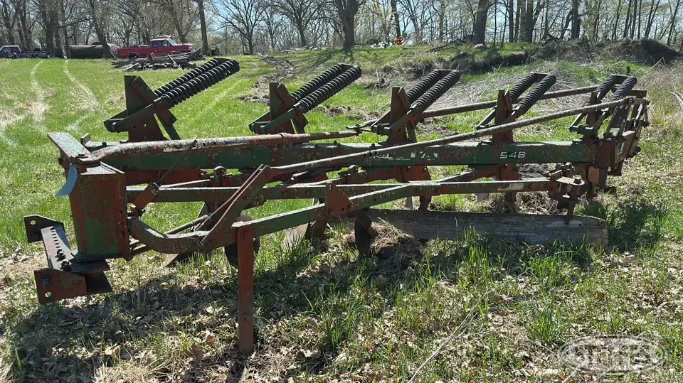 Oliver 548 Plow