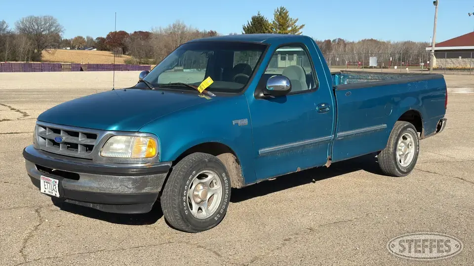 1997 Ford F-150 XLT Half Ton Pickup