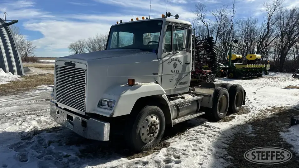 1988 Freightliner FLC112 Conventional Truck without Sleeper