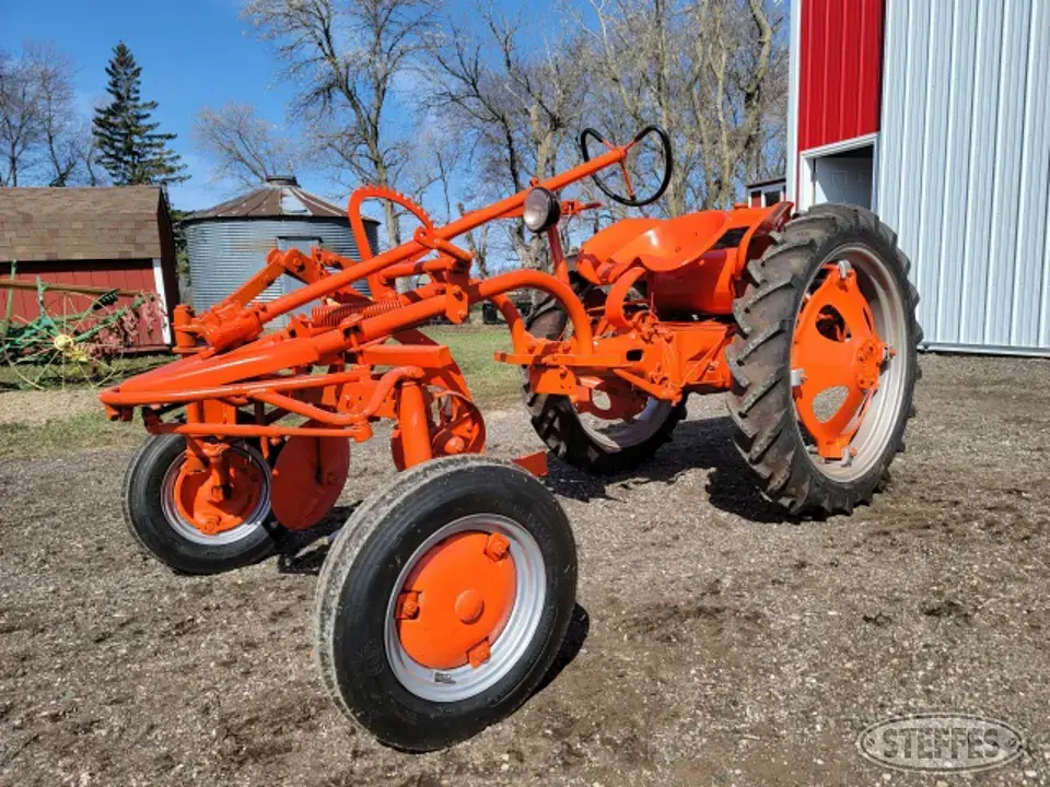 1949 Allis Chalmers G Collectible Show Tractors-Stationary Engine