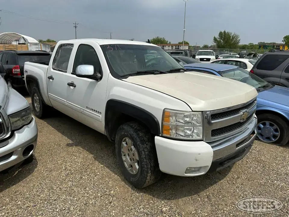 2011 Chevrolet Silverado K1500 LT Half Ton Pickup