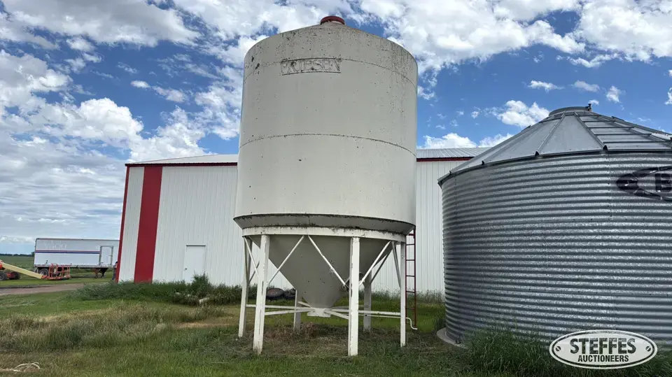 Friesen hopper bin