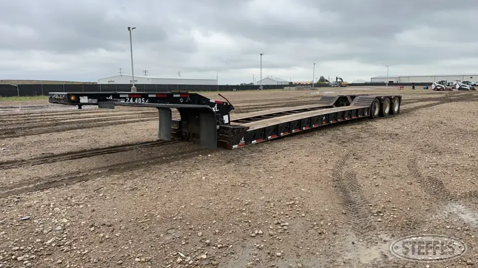 2013 XL Specialized Lowboy Trailer