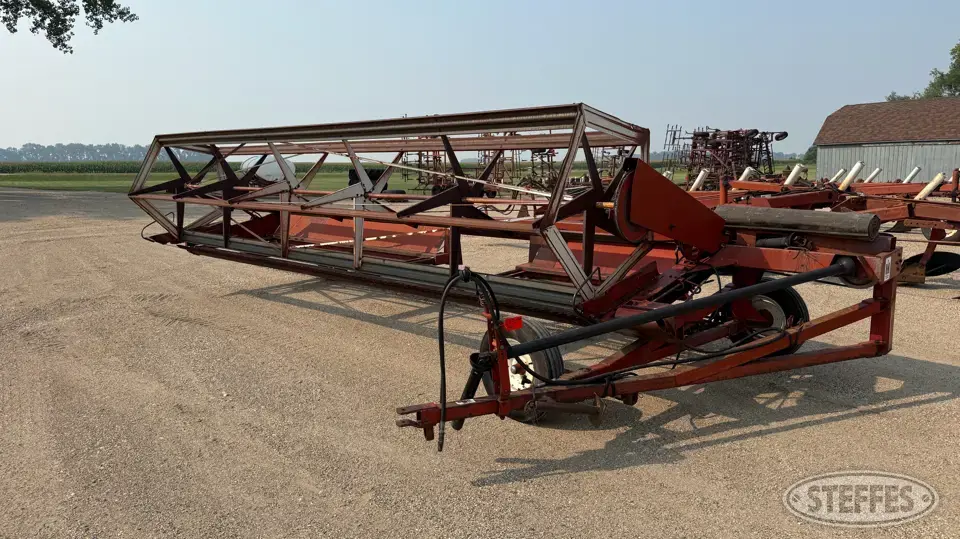 International 75 Pull-Type Swather