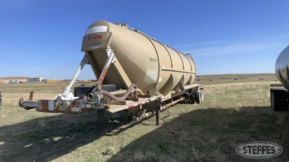 1992 Fruehauf HAB-T2-J-1375X4 Tank Trailer