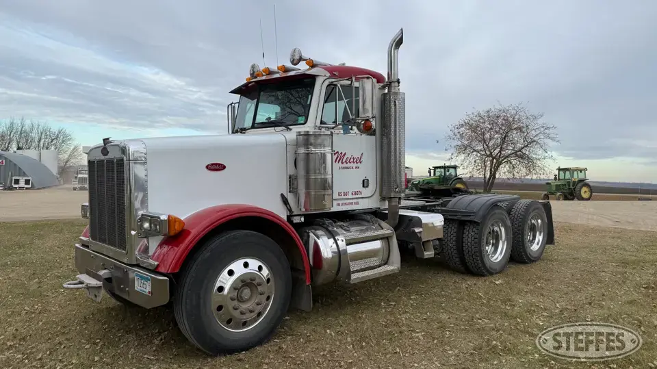 2002 Peterbilt 378 Conventional Truck without Sleeper
