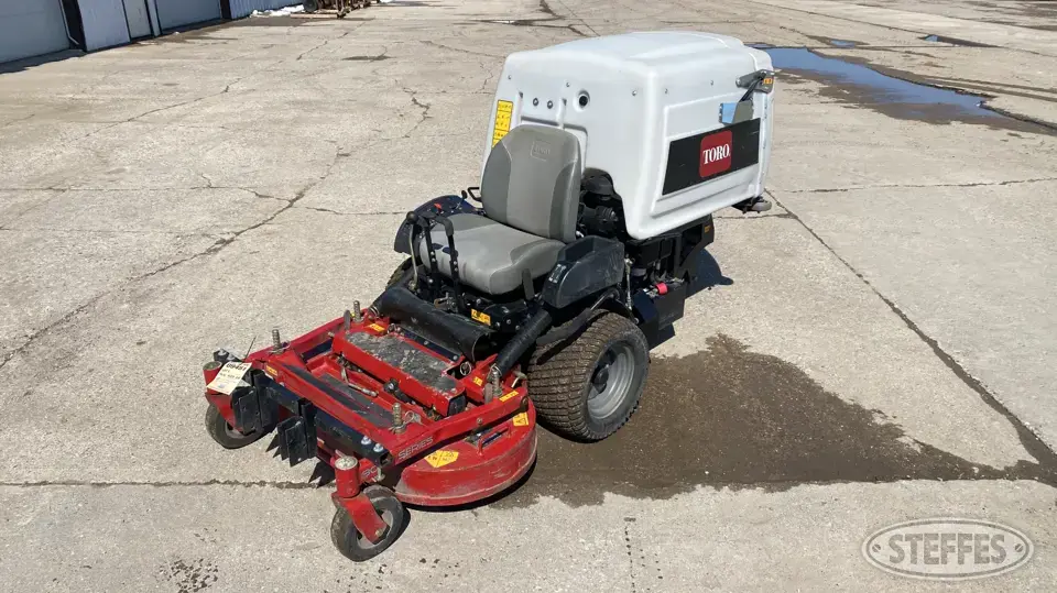 Toro 8000 Series Zero Turn Mower