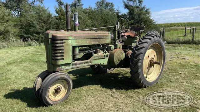 1950 John Deere B