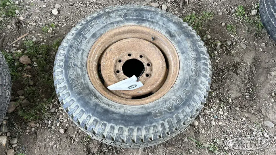 Goodyear Wrangler AT/S Passenger-Light Truck Tire