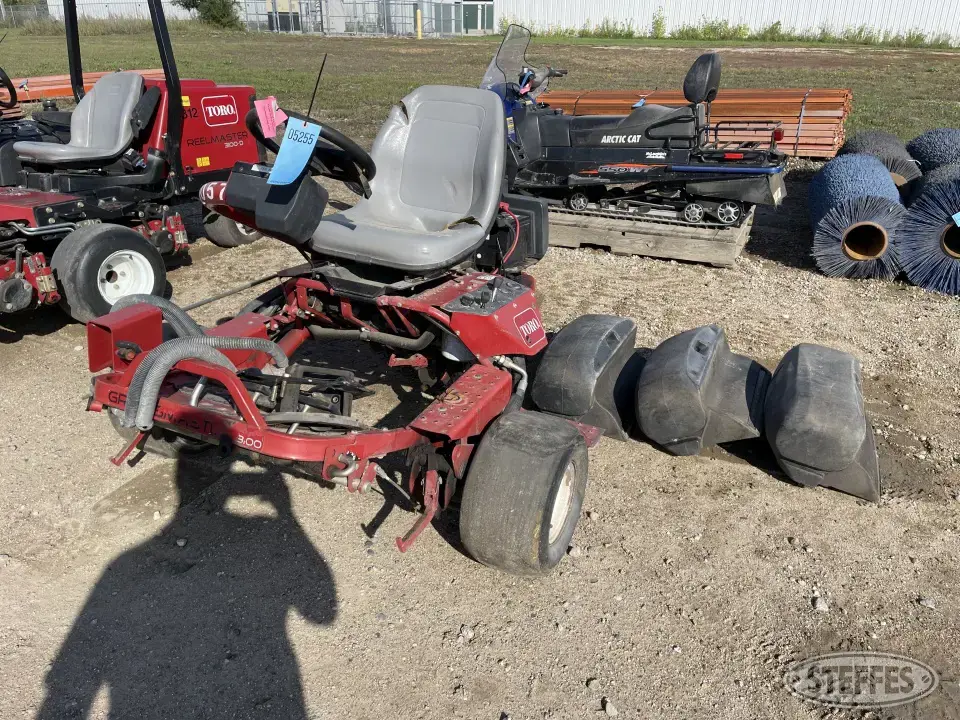 Toro Greensmaster 3100 Lawn Tractor