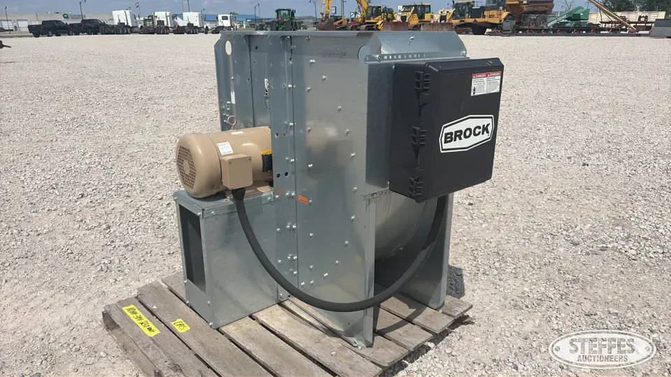 Brock LC24-732-WC Fan