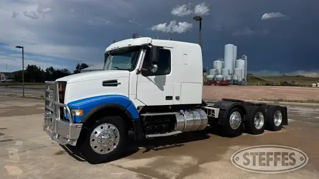 2014 Volvo VHD