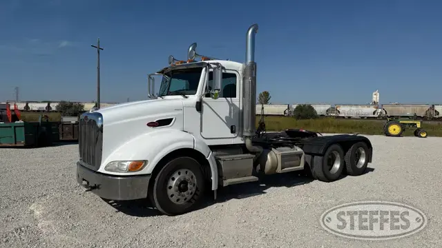 2011 Peterbilt 384