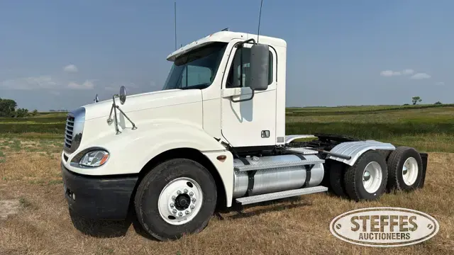 2005 Freightliner Columbia