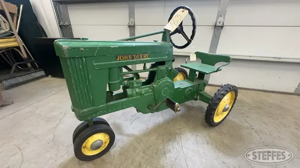 John Deere 60 Personal Property