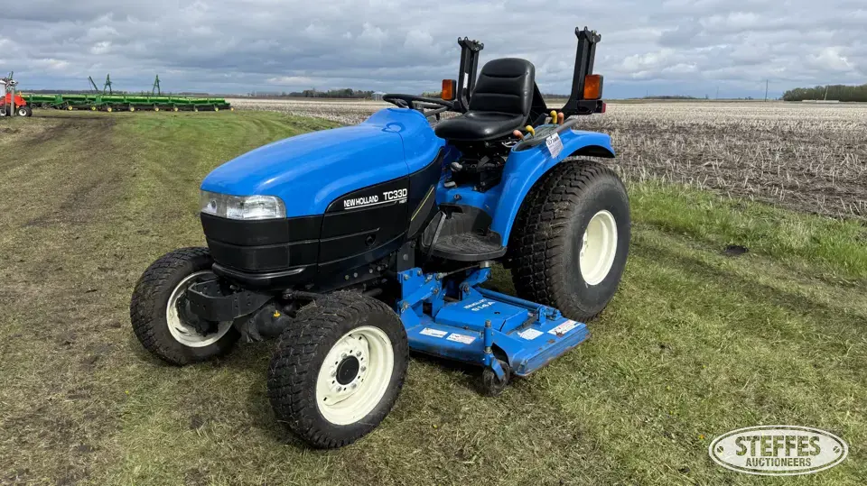 2003 New Holland TC33D MFWD Tractor
