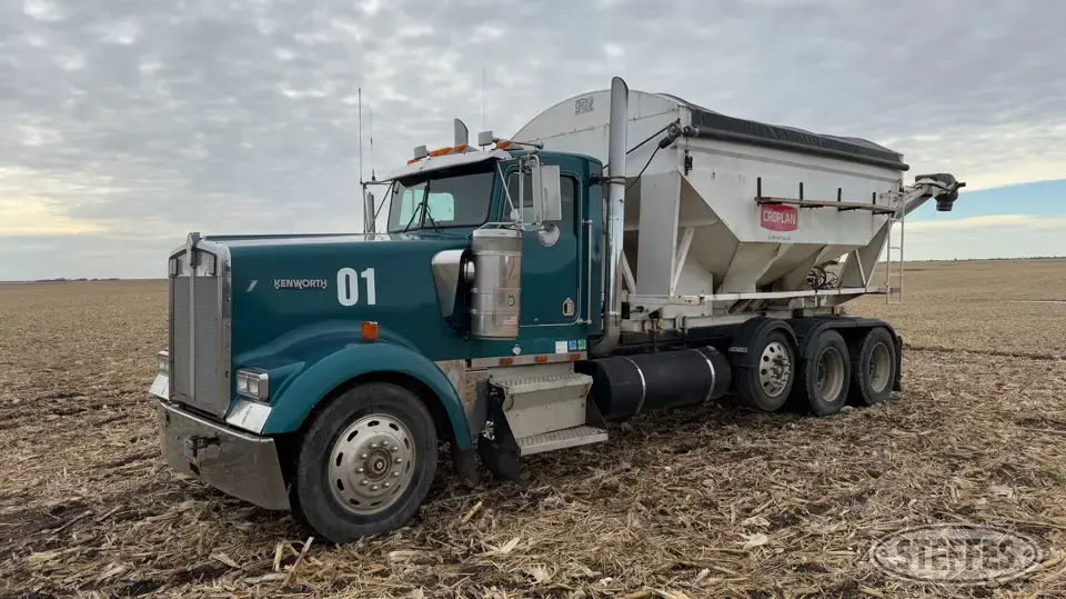 1993 Kenworth W900 Tender Truck