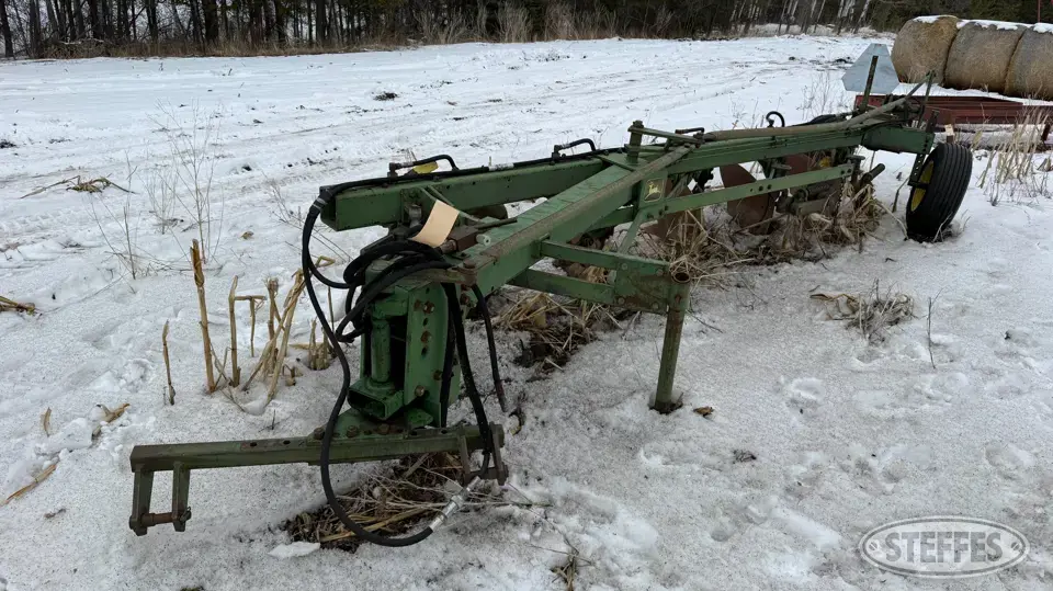John Deere 2500 Plow