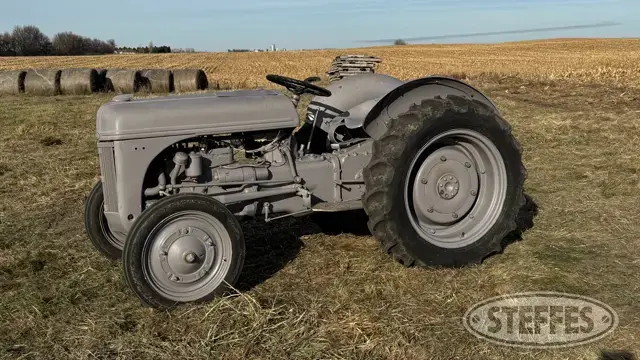 1947 Ford 2N
