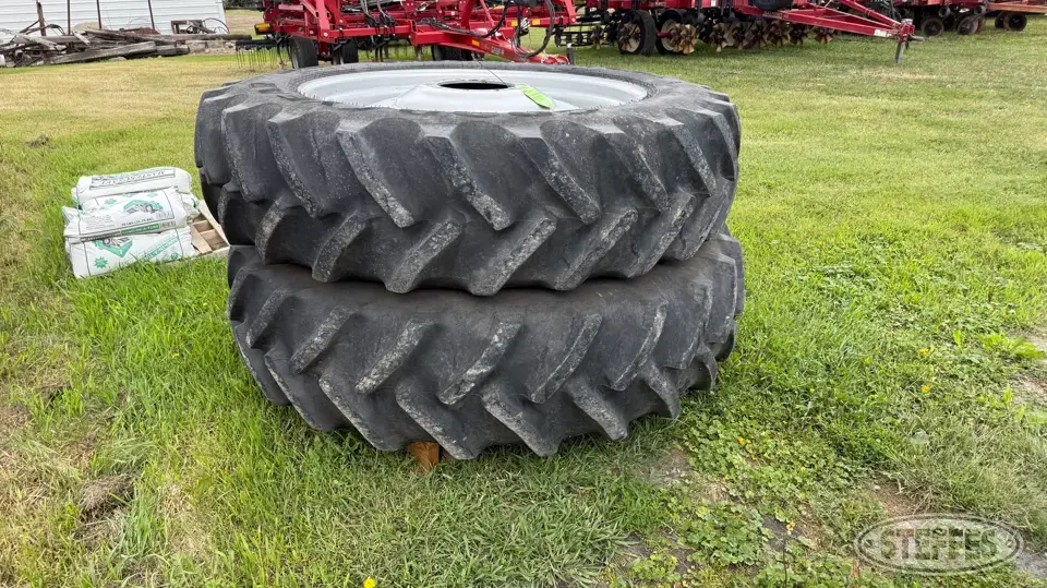 (2) Goodyear Super Traction Radial 480/80R46 tires Tractor-Implement Tire