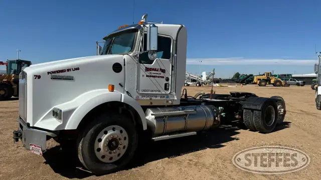 2013 Kenworth T800 LNG