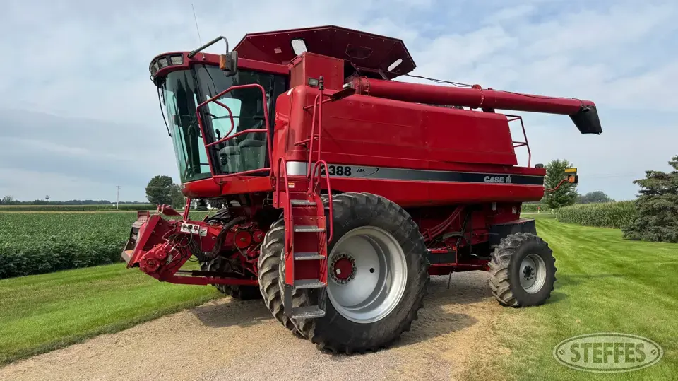 2002 Case IH 2388 Combine