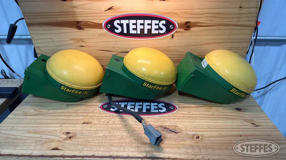(3) John Deere iTC receivers GP