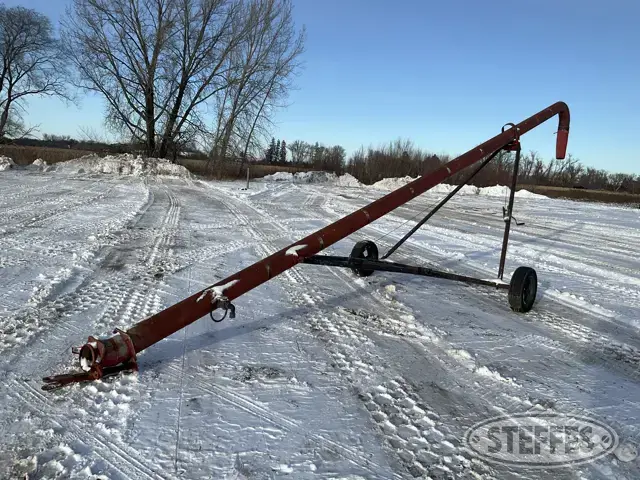 Lowd Strand Steffes Group | Manure Load Stand
