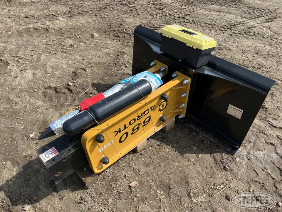 AGT 680 Skid Steer Breakers-Drop Hammers-Jack Hammers-Grinder