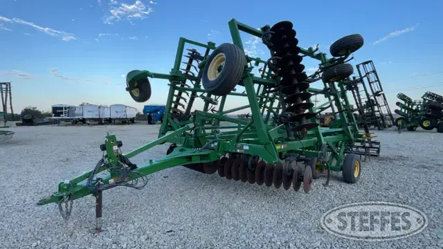 2013 John Deere 2310