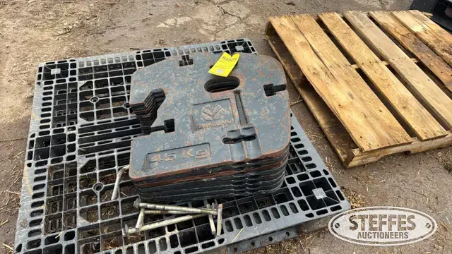 (10) New Holland suitecase weights
