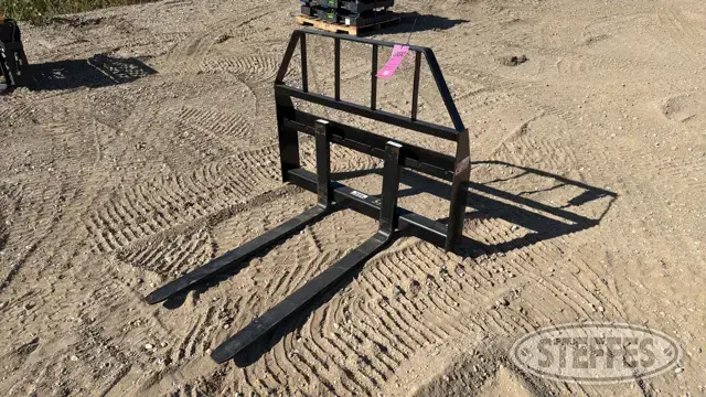 Kivel skid steer pallet forks