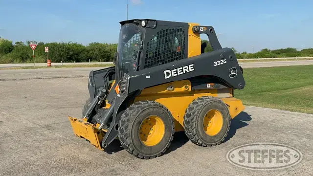 2019 Deere 332G