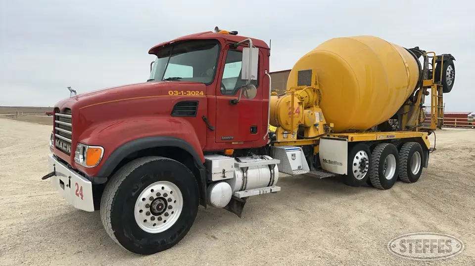 2003 Mack CV513 Granite Bridge Formula Mixer Truck