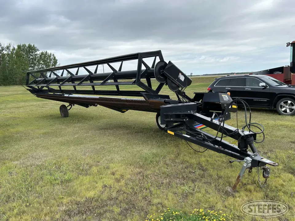MacDon 3000 Pull-Type Swather