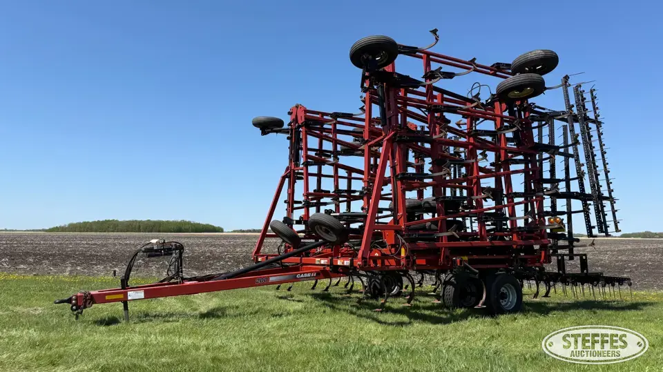 2014 Case IH 200 Field Cultivator