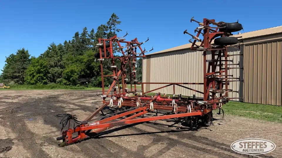 Wil-Rich field cultivator