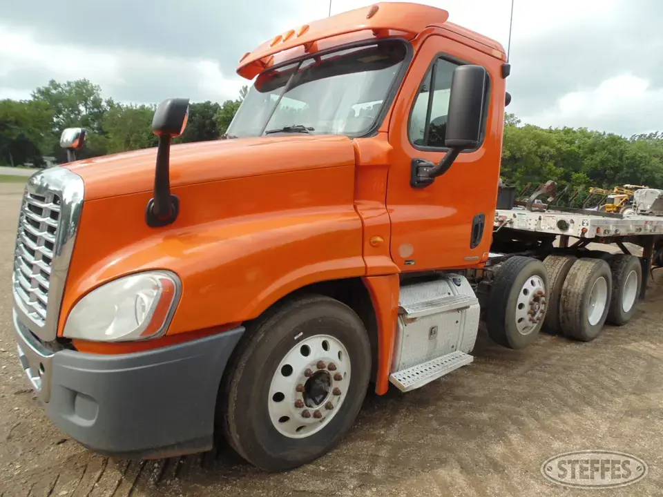 2011 Freightliner Cascadia 125 Conventional Truck without Sleeper