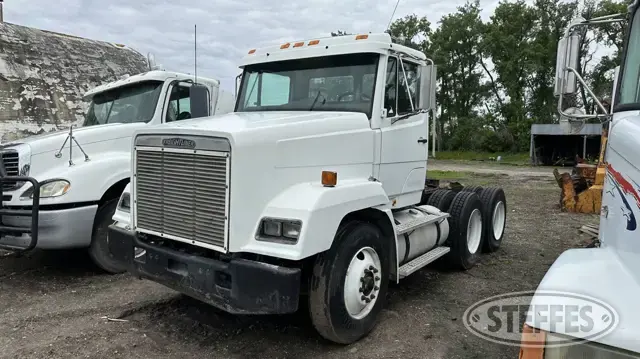 1988 Freightliner FLC112