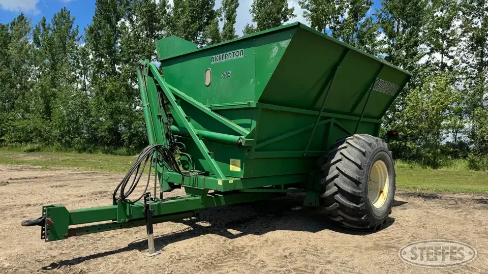 Richardton 975 Dump Cart