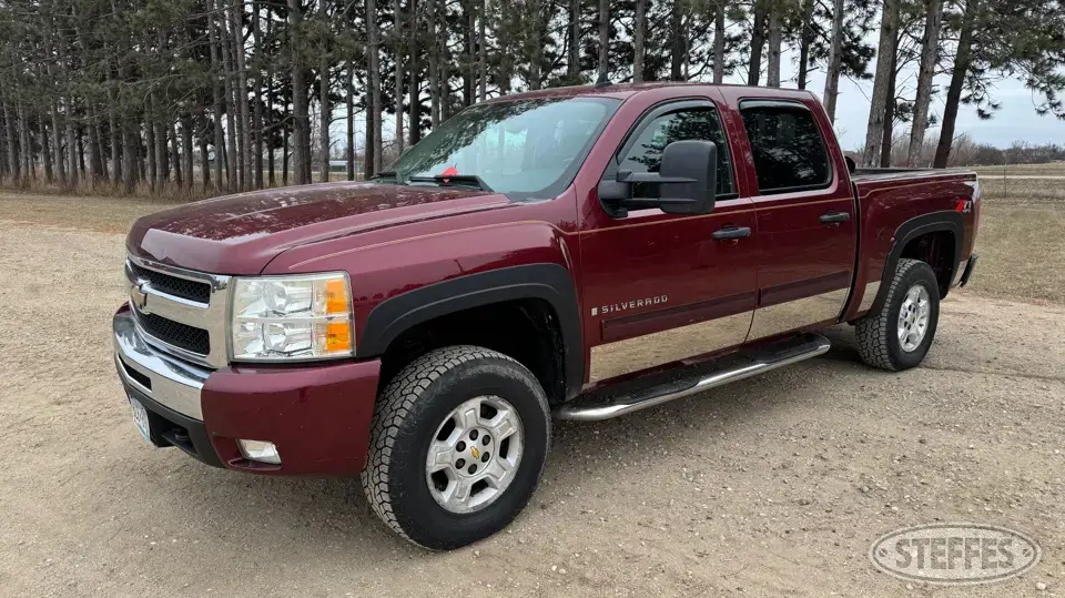 2009 Chevrolet Silverado 1500 LT Half Ton Pickup
