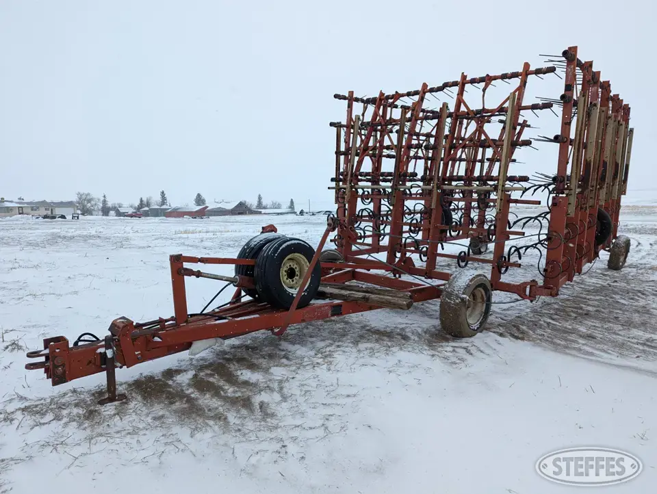 Melroe 420 Soil Finisher