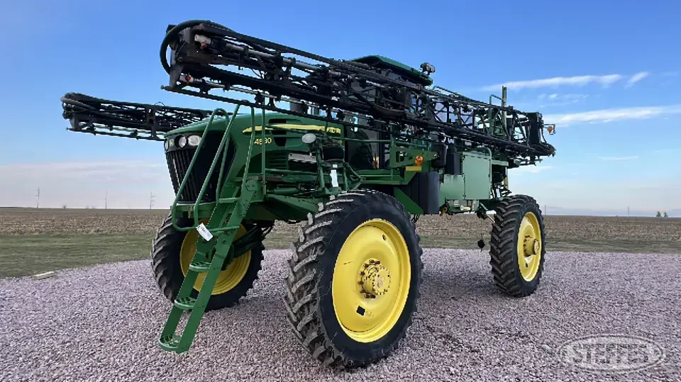 2008 John Deere 4830 Self-Propelled Sprayer