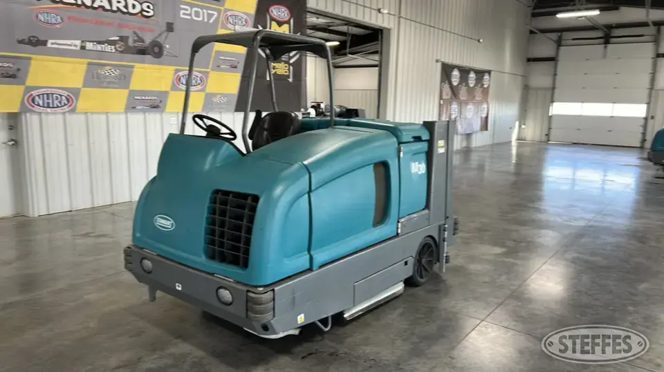 Tennant M30 Sweeper