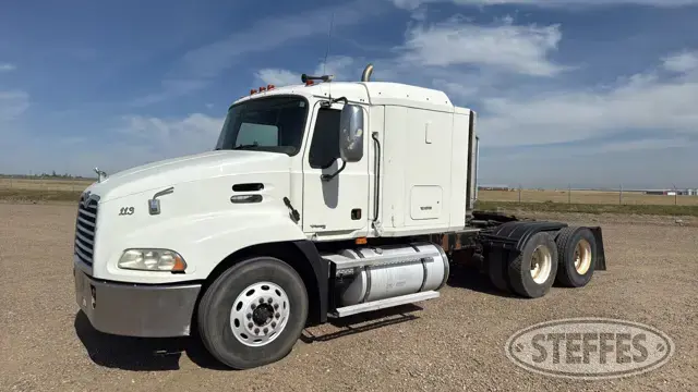 2007 Mack CXN613