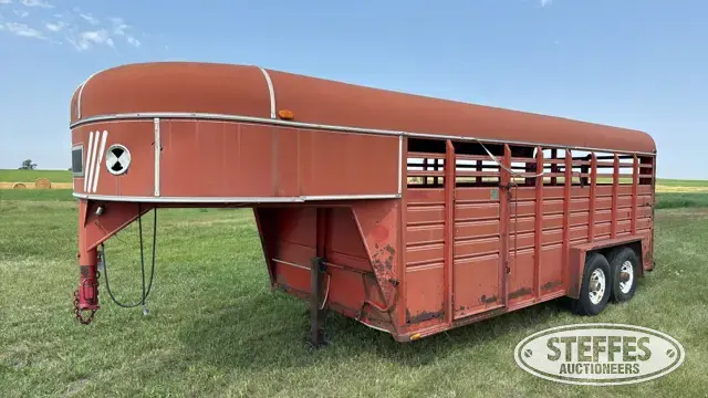 1989 Keifer Built Stockmaster Deluxe