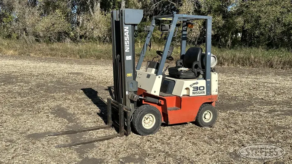 Nissan Nomad 30 Warehouse Forklift